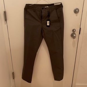 NEW Rag & Bone - Men 32 Fit 2 Slim Chino / BELUGA